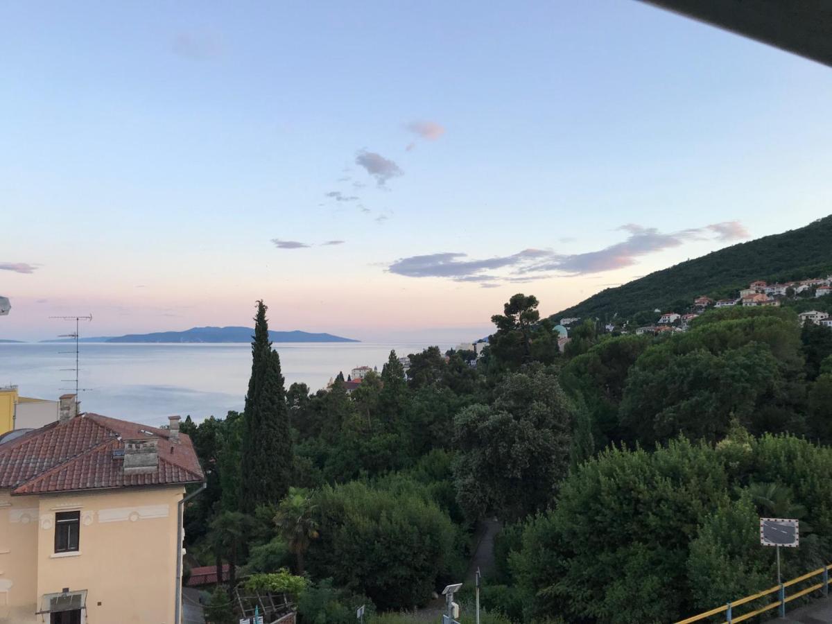 Apartments Hortensia Opatija Bagian luar foto