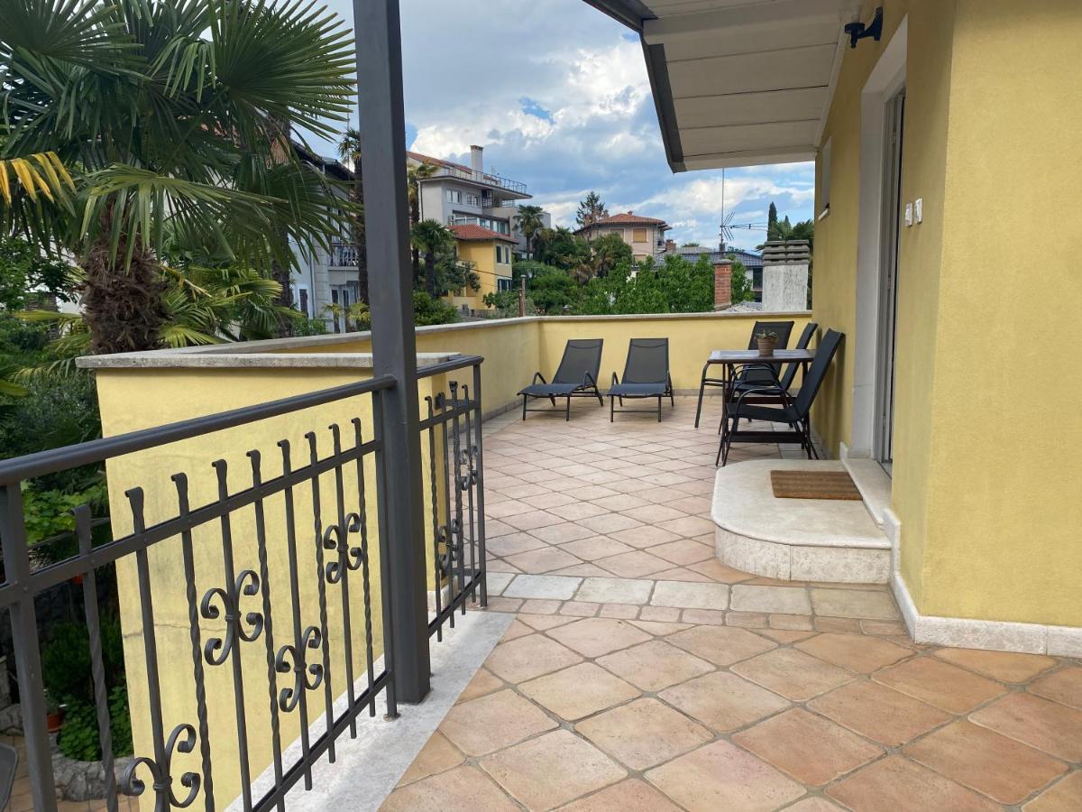 Apartments Hortensia Opatija Bagian luar foto
