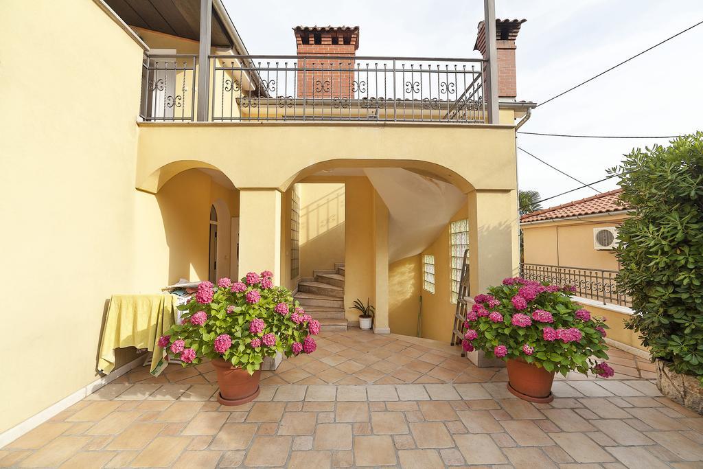 Apartments Hortensia Opatija Bagian luar foto