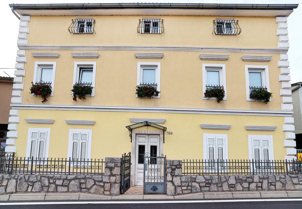Apartments Hortensia Opatija Bagian luar foto